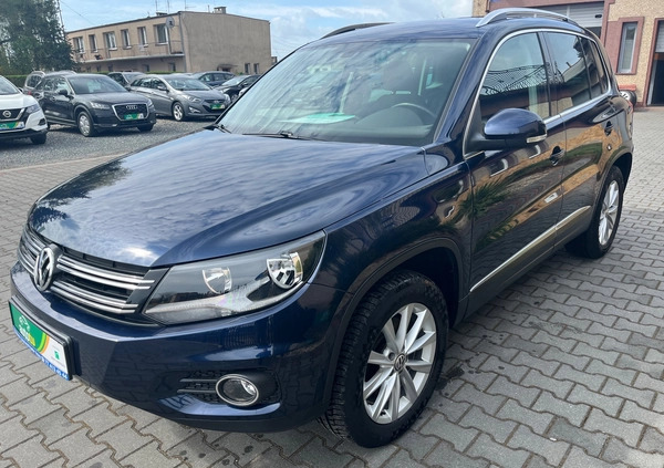 Volkswagen Tiguan cena 46800 przebieg: 209541, rok produkcji 2011 z Września małe 92